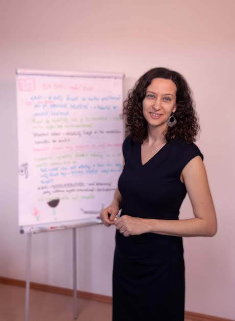 Michaela Kvasničková přednáší Michaela Kvasničková